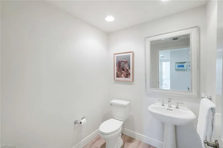 Powder bath