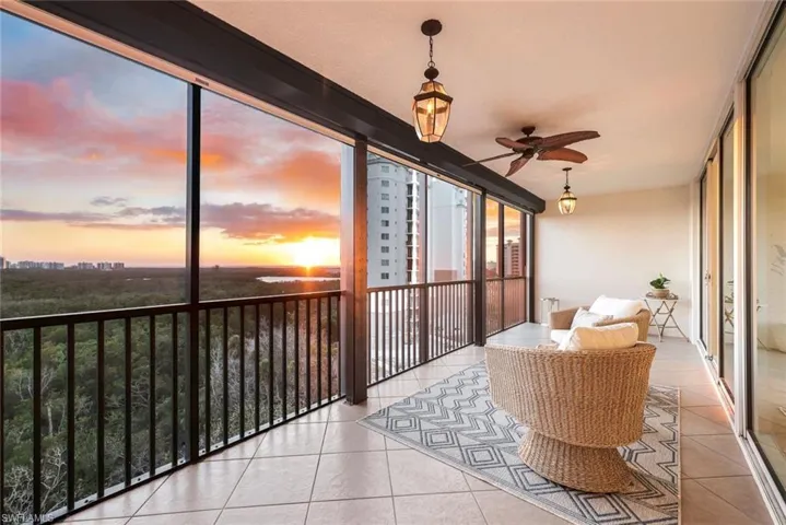 Sensational sunset views overlooking the gulf