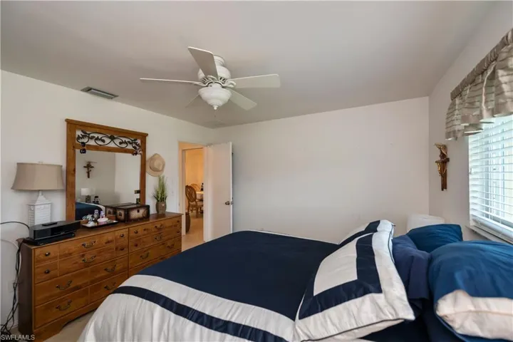Bedroom with ceiling fan