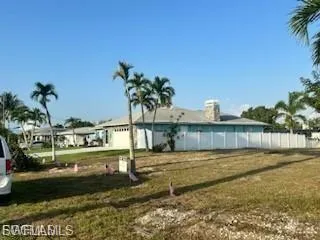 4918 Sorrento Ct, Cape Coral, Florida 33904