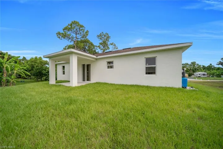 2715 10th St W, Lehigh Acres, Florida 33971