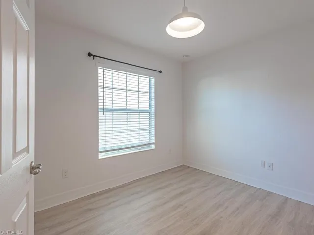 Guest bedroom #1