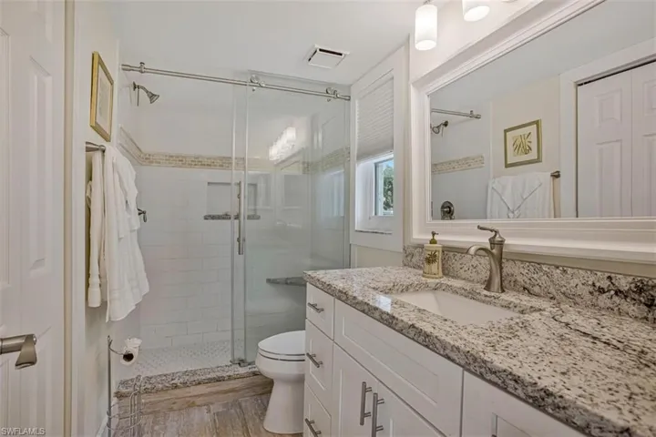 Step in shower in the en suite bath