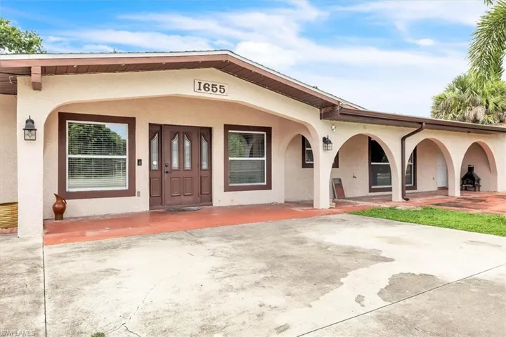1655 Daniels Dr, North Fort Myers, Florida 33917