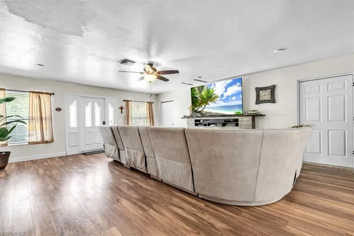 1655 Daniels Dr, North Fort Myers, Florida 33917