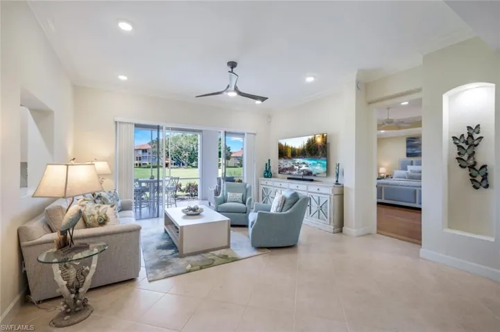 2355  Mont Claire  DR, Naples, FL 34109
