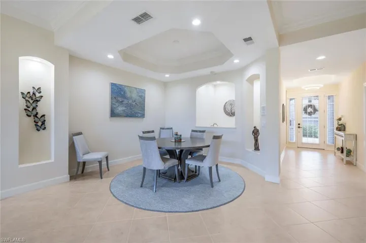2355  Mont Claire  DR, Naples, FL 34109