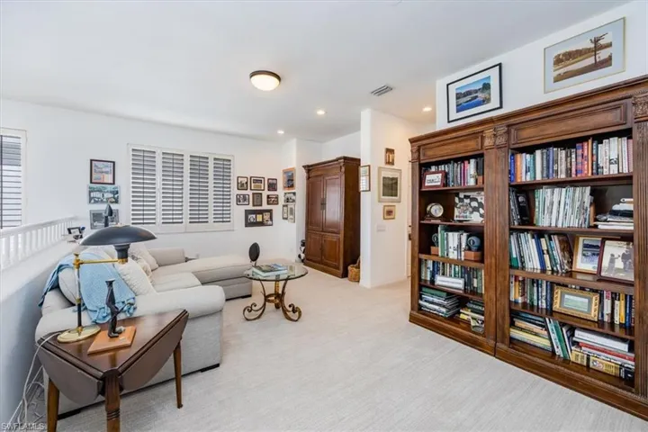 3868  CLIPPER COVE  DR, Naples, FL 34112