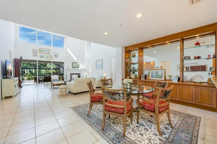 3868  CLIPPER COVE  DR, Naples, FL 34112