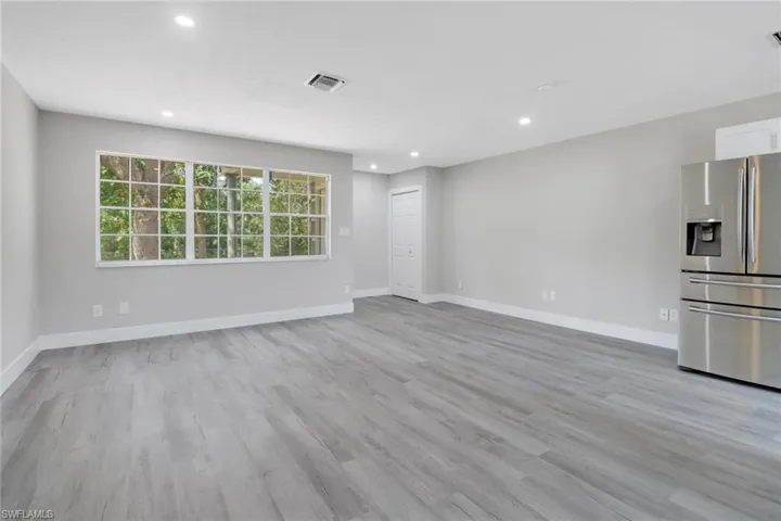 3740  21st SW AVE, Naples, FL 34117
