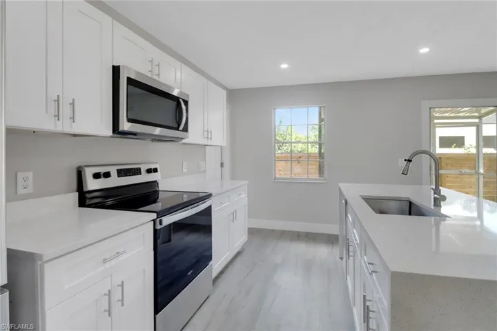 3740  21st SW AVE, Naples, FL 34117
