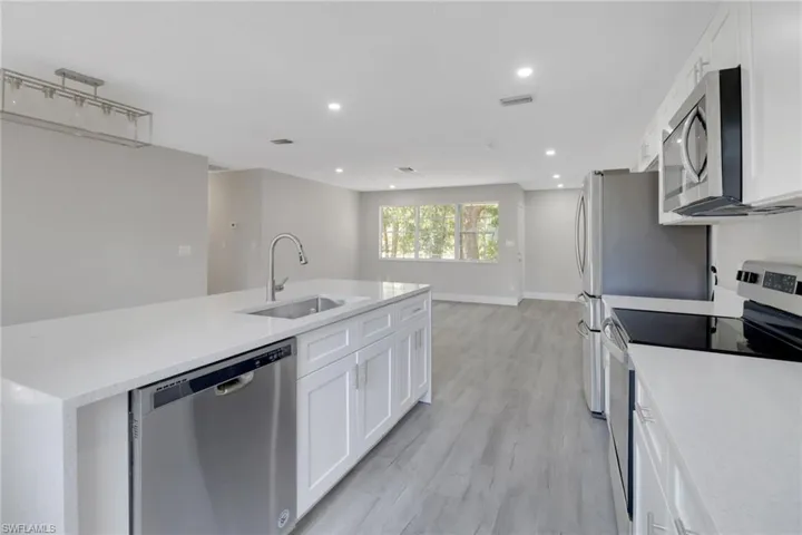3740  21st SW AVE, Naples, FL 34117