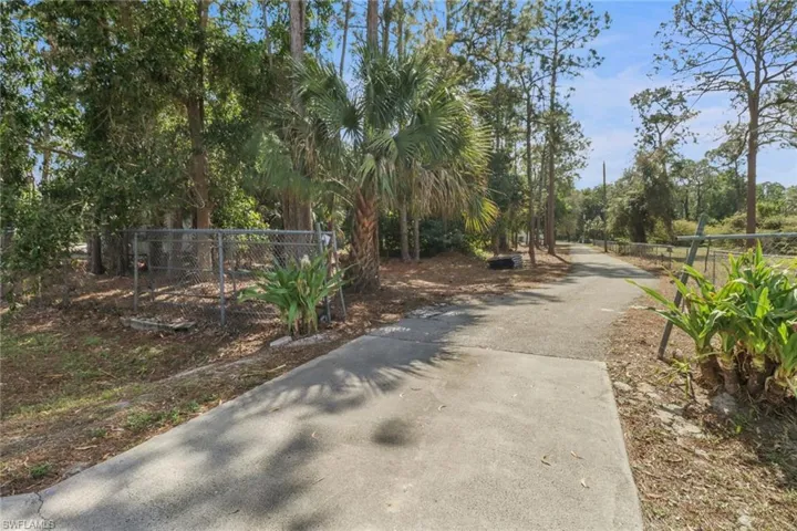 3740  21st SW AVE, Naples, FL 34117