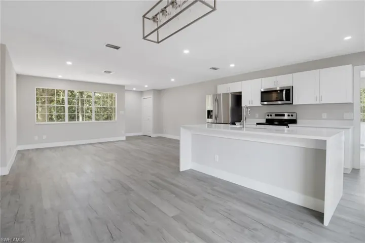 3740  21st SW AVE, Naples, FL 34117