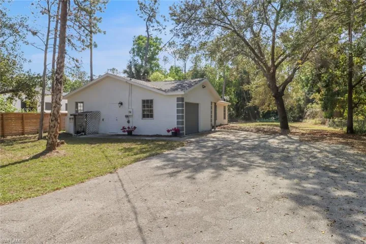 3740  21st SW AVE, Naples, FL 34117