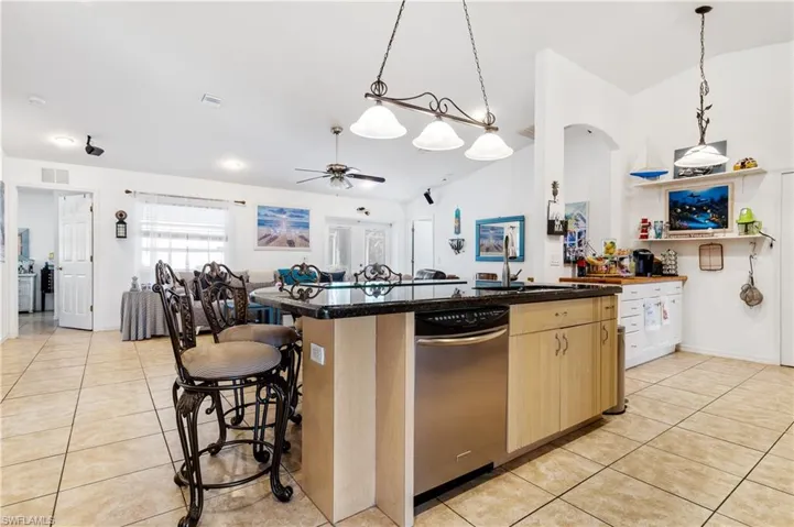 402 Sw 46th Ter, Cape Coral, Florida 33914
