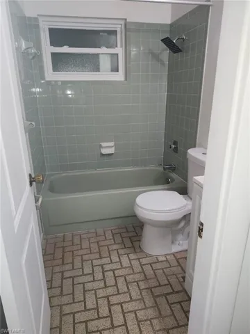 112 Kerr Cir, Lehigh Acres, Florida 33936