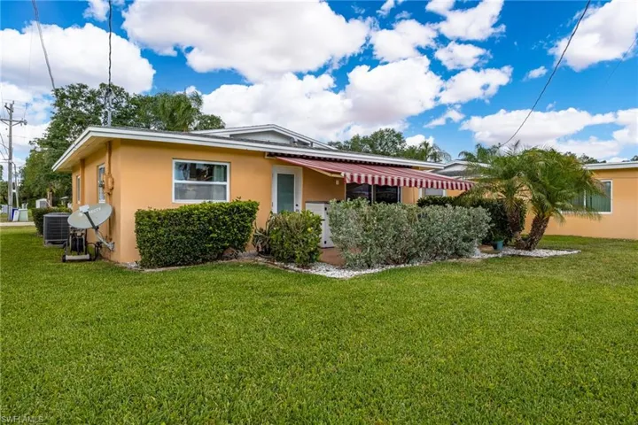 2206 E 6th St, Lehigh Acres, Florida 33936