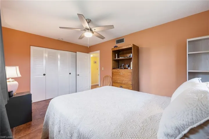 2206 E 6th  ST, Lehigh Acres, FL 33936