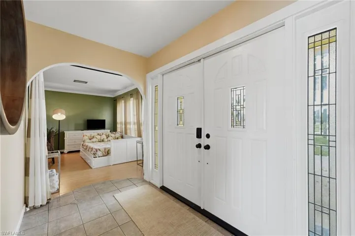 902 El Dorado Pkwy E, Cape Coral, Florida 33904