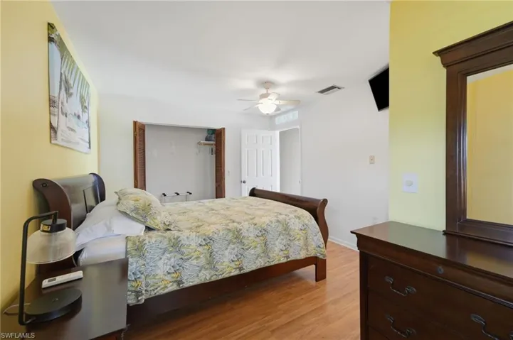 902 El Dorado Pkwy E, Cape Coral, Florida 33904