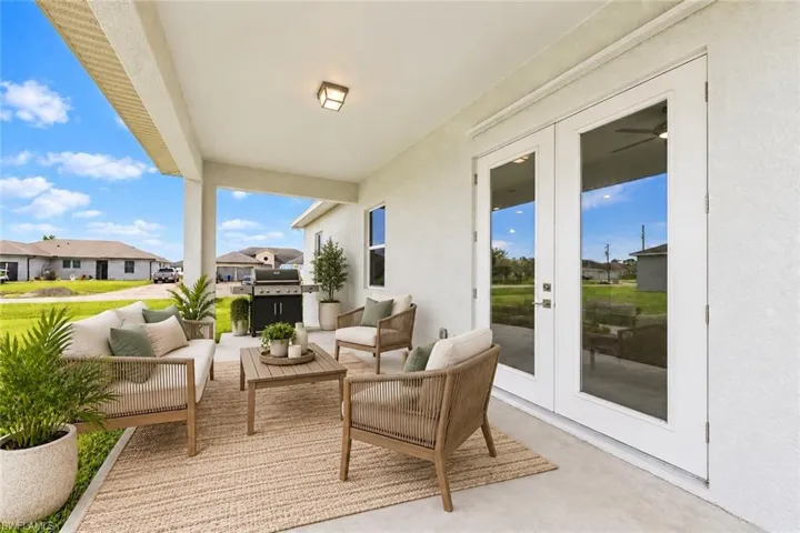 426 Mercedes Ct, Lehigh Acres, Florida 33972