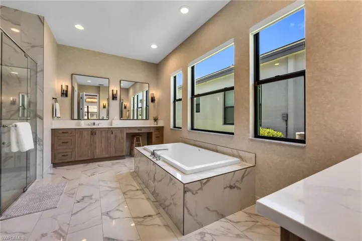 20309  Fair Oak  LN, Estero, FL 33928