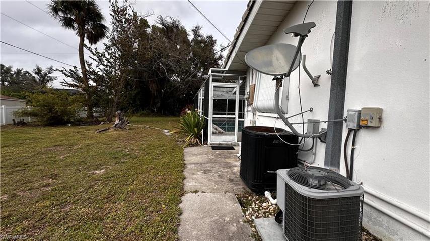 10300 McGregor BLVD, FORT MYERS FL 33919