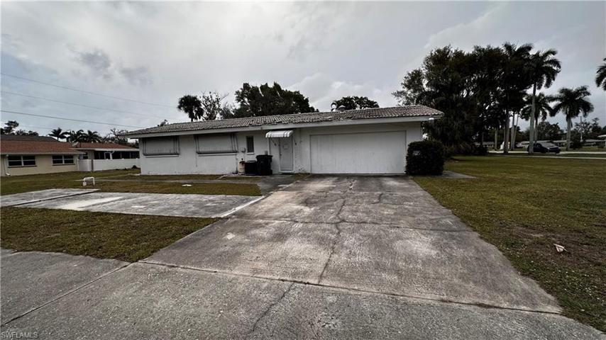 10300 McGregor BLVD, FORT MYERS FL 33919