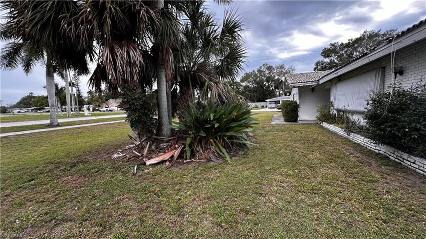 10300 McGregor BLVD, FORT MYERS FL 33919