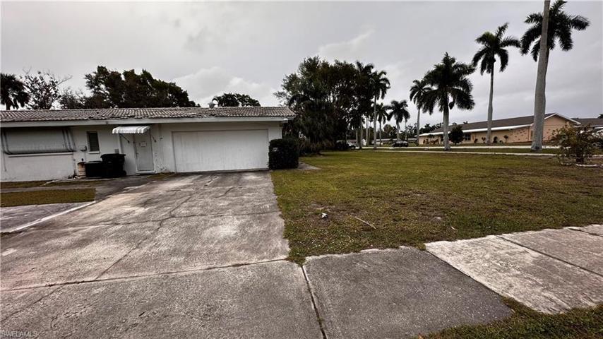 10300 McGregor BLVD, FORT MYERS FL 33919