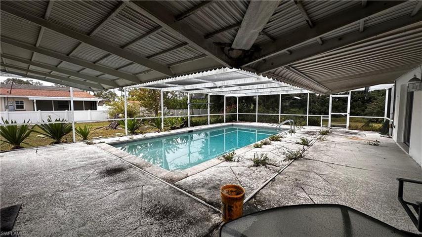 Nice deep pool
