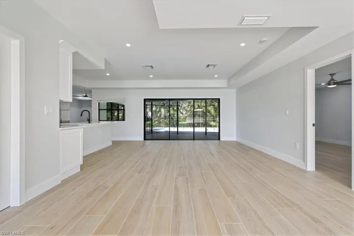 4396  Beechwood Lake  DR, Naples, FL 34112