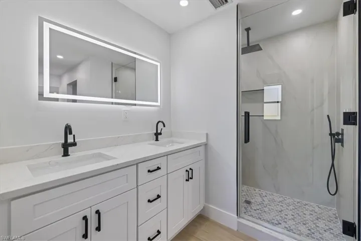 4396  Beechwood Lake  DR, Naples, FL 34112