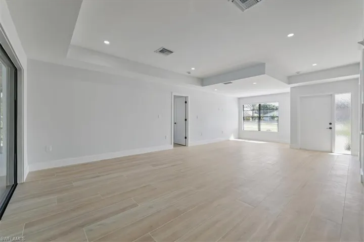 4396  Beechwood Lake  DR, Naples, FL 34112