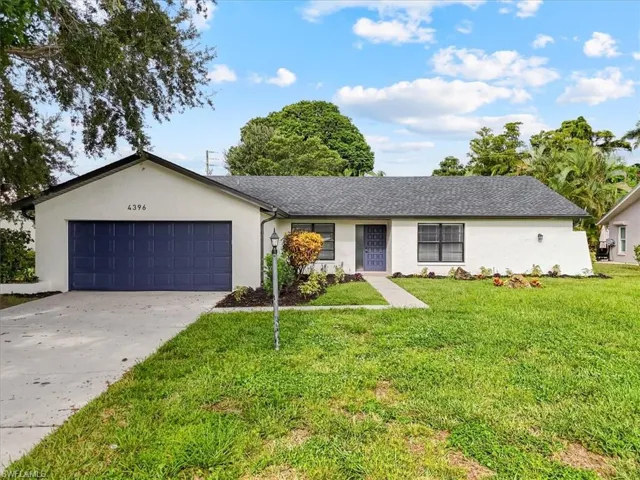 4396  Beechwood Lake  DR, Naples, FL 34112