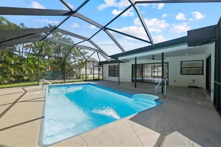 4396  Beechwood Lake  DR, Naples, FL 34112
