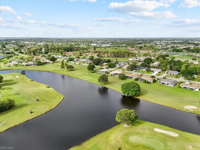 4396  Beechwood Lake  DR, Naples, FL 34112