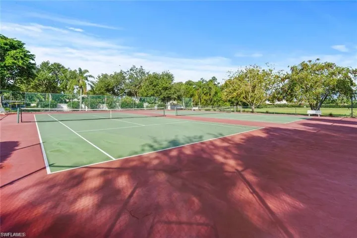 8200 Twelve Oaks Cir 423, Naples, Florida 34113