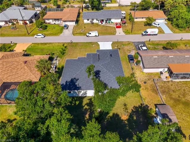 Birds eye view of property