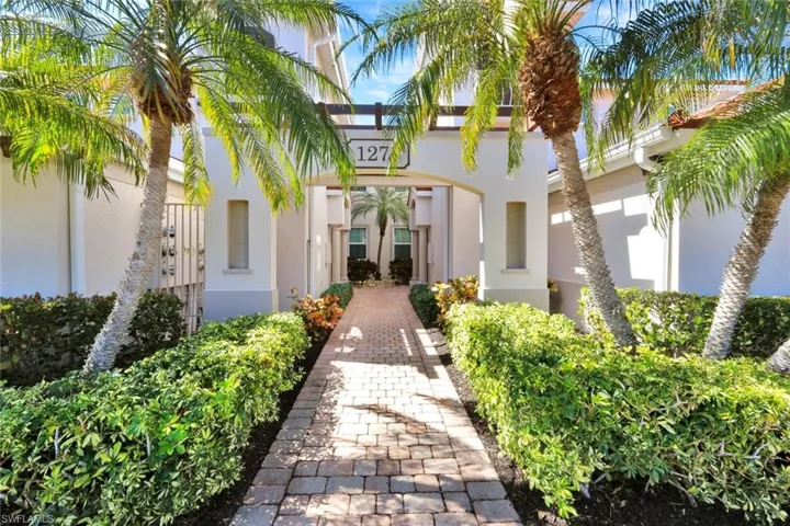 1277 Rialto Way 201, Naples, Florida 34114