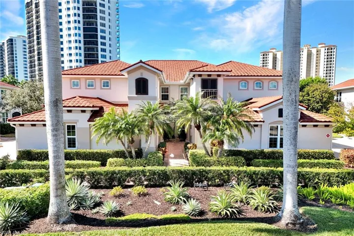 1277 Rialto Way 201, Naples, Florida 34114