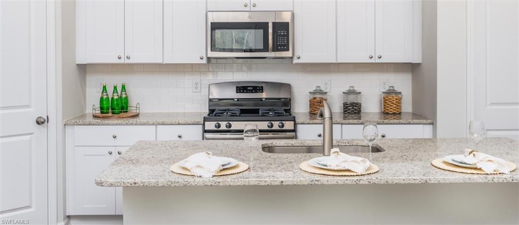 20091 Caroline Creek PL, LEHIGH ACRES FL 33974