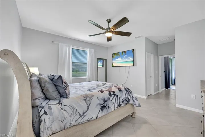 2622 Scarlet Way, Naples, Florida 34120