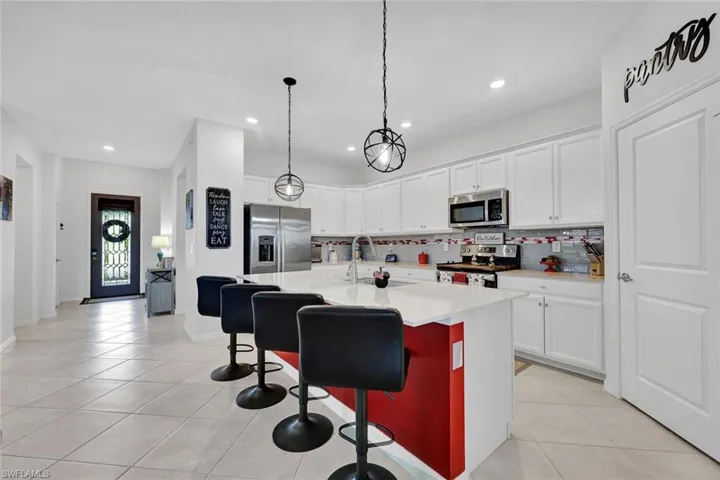 2622 Scarlet Way, Naples, Florida 34120