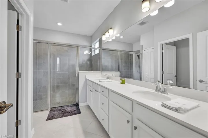 2622 Scarlet Way, Naples, Florida 34120