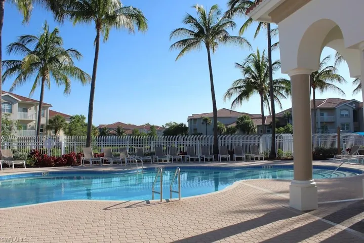 15605 Ocean Walk Cir 303, Fort Myers, Florida 33908