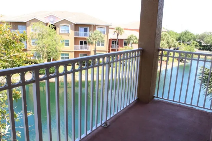 15605 Ocean Walk Cir 303, Fort Myers, Florida 33908