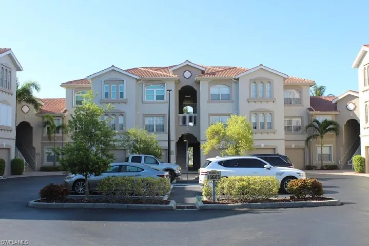15605 Ocean Walk Cir 303, Fort Myers, Florida 33908