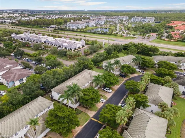 8169 Pacific Beach Dr, Fort Myers, Florida 33966